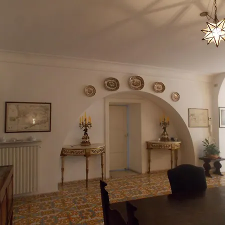 Sleeps 8 Wifi Vietri